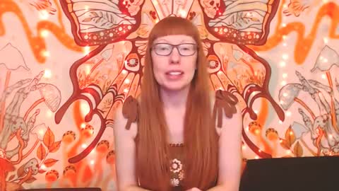 Snapshot of ember_starleena chatting on October 7, 3:05 pm Ember Starleena online show from October 7, 3:05 pm