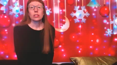 Snapshot of ember_starleena chatting on December 12, 2:11 pm Ember Starleena online show from December 12, 2:11 pm