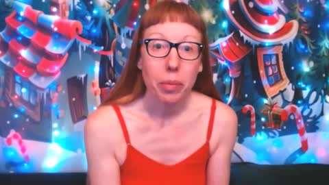 Snapshot of ember_starleena chatting on December 5, 2:11 pm Ember Starleena online show from December 5, 2:11 pm