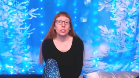 Snapshot of ember_starleena chatting on January 22, 1:53 pm Ember Starleena online show from January 22, 1:53 pm