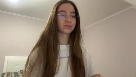 Alina online show from April 28, 6:56 pm