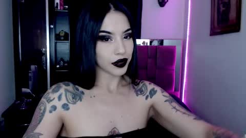 Emerald Black online show from February 19, 6:35 am