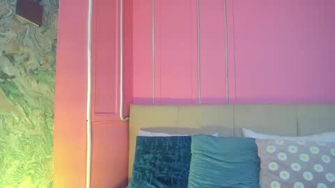Snapshot of emelyy_carter chatting on September 15, 12:02 pm Emy online show from September 15, 12:02 pm