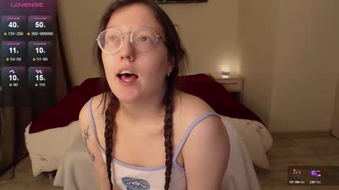 Emi online show from December 20, 1:20 am