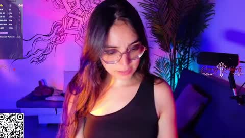 Emmily Roberts online show from April 12, 1:52 am