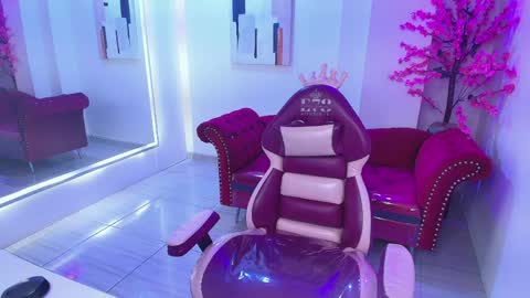 Emiily  online show from April 24, 7:38 pm