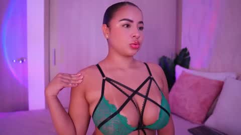    online show from July 11, 7:25 pm