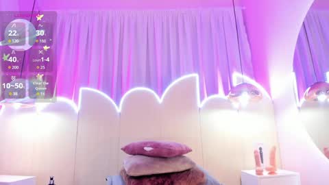 Emiily Grace online show from April 27, 1:52 pm