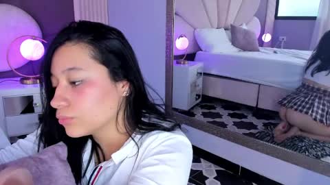 Emily  online show from April 19, 6:10 pm