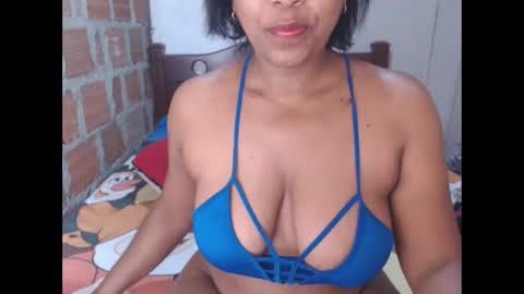 Snapshot of emilay_miller chatting on September 27, 10:11 am Emily online show from September 27, 10:11 am