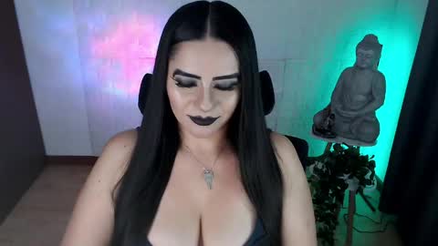 POWERFULL GODDESS EMILI online show from April 21, 1:42 am
