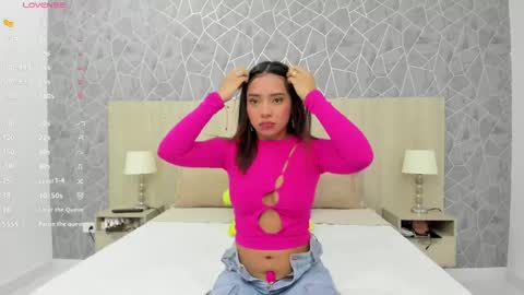 Emili Lenus online show from February 23, 11:25 am