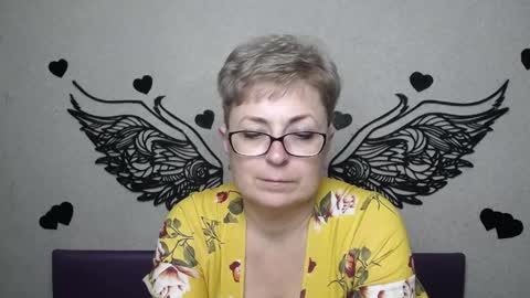 EmiliaGree online show from April 15, 6:19 pm