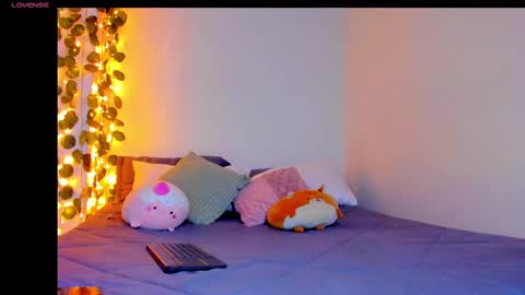 emilly online show from March 3, 7:37 am