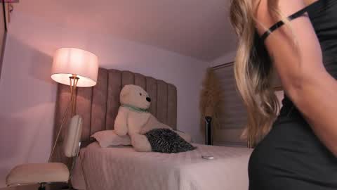  emily valentina     online show from June 5, 1:53 am