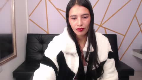 emily___rouse online show from June 19, 3:44 am