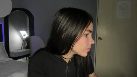              online show from November 21, 9:50 pm