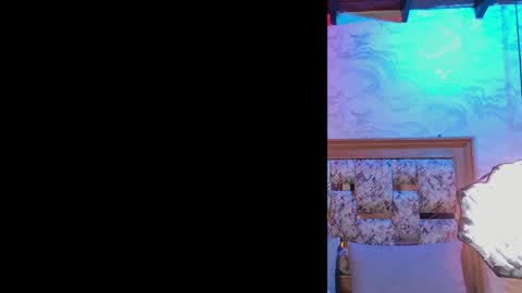 emily_dempsey online show from April 22, 7:33 pm