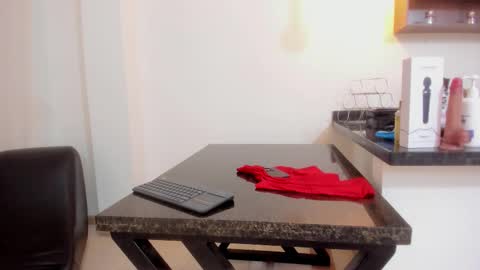 emily_frostt online show from December 2, 8:44 pm