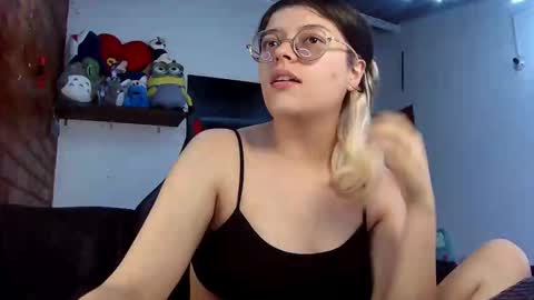 Julieta online show from March 7, 4:11 pm