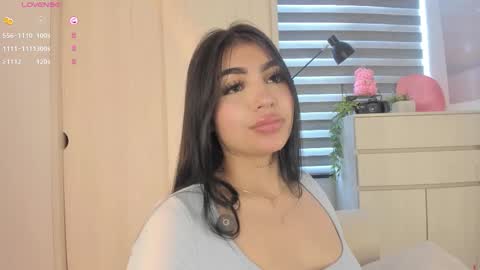 EmilyKenner  Independent model  online show from October 13, 1:36 pm