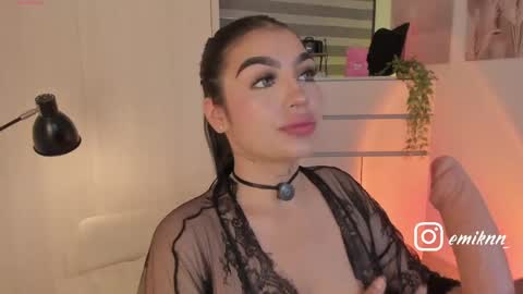 EmilyKenner  Independent model  online show from June 5, 12:11 pm
