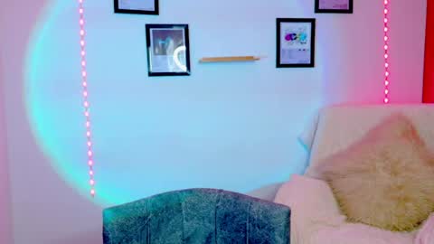 Emily Lindey online show from June 4, 5:23 am