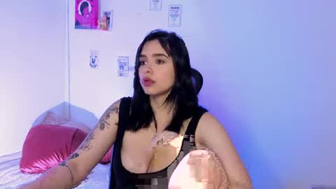 Emily Lindey online show from April 25, 4:15 am