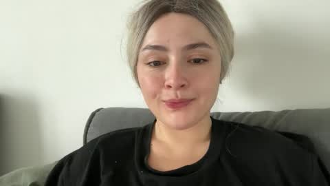 Snapshot of emily_morning_dew chatting on September 19, 7:51 am emily_morning_dew online show from September 19, 7:51 am