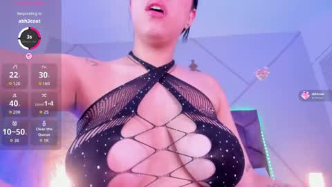 emily_nova_ online show from May 1, 11:46 am