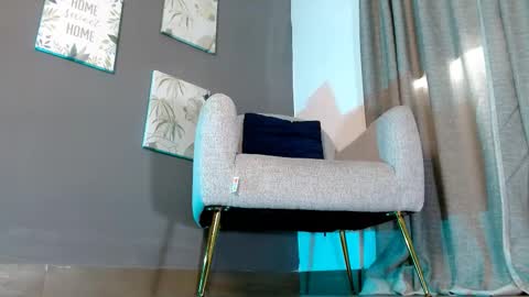 Emily online show from February 13, 7:04 pm