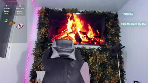 emily_palmeer online show from April 27, 10:45 am