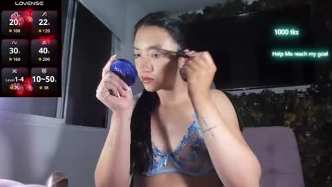 emily_palmeer online show from June 30, 10:15 am