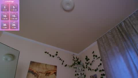 emily_relishh online show from October 16, 1:36 pm