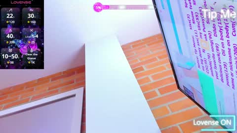 Emily online show from January 10, 8:04 pm