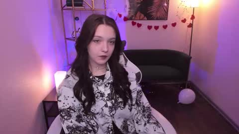 Emily online show from March 5, 6:09 am