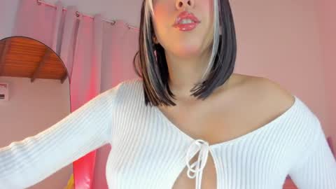 emily_walker4 online show from April 26, 4:10 am