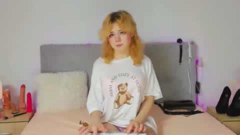 Baby Emelli online show from November 24, 7:54 am