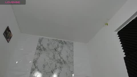 JULIANA ANDREA online show from November 3, 12:14 am