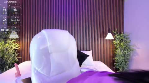 Emily  online show from March 6, 4:30 am