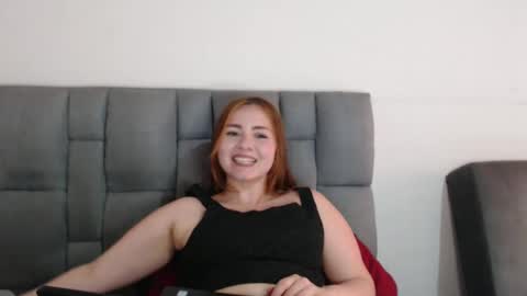 Snapshot of emilycute_18 chatting on January 9, 5:22 pm emily online show from January 9, 5:22 pm