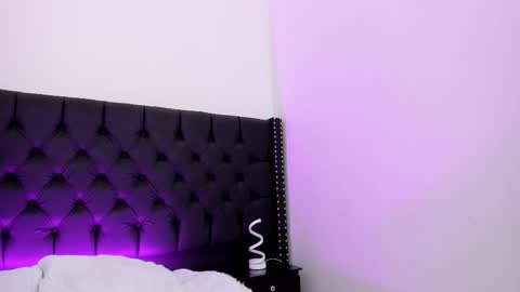 Emily online show from January 6, 5:11 am