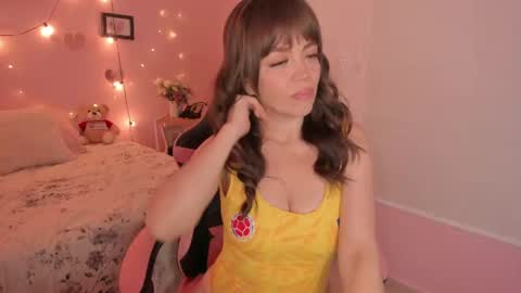 Emily online show from June 17, 8:43 pm