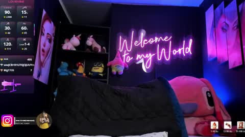 Emily Jhonson online show from April 22, 5:43 pm