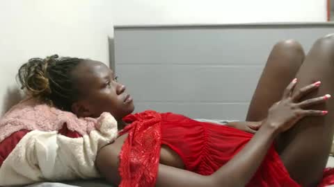 Emilly online show from November 21, 9:17 pm