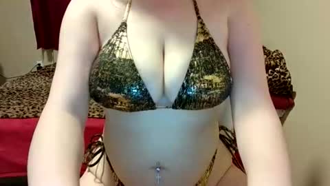 emilysparkss online show from April 24, 12:02 am