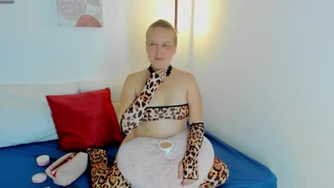 Summer 3 online show from February 12, 12:01 am