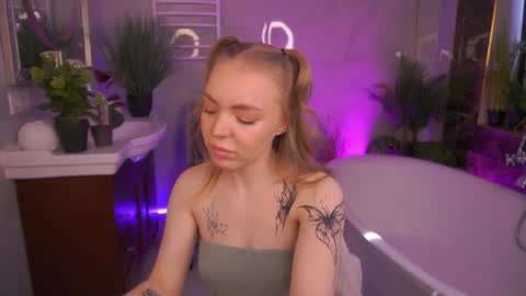  MY NAME IS Emily WELCOME EVERYONE I WILL BE HAPPY TO GIVE YOU WHAT YOU HAVE DREAMED OF FOR SO LONG online show from April 25, 7:44 am