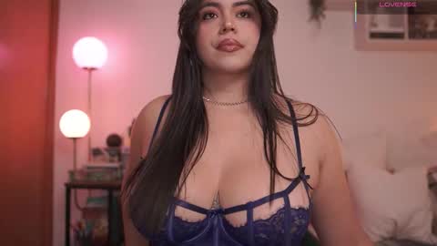 IG thickemmsss online show from November 11, 6:27 pm