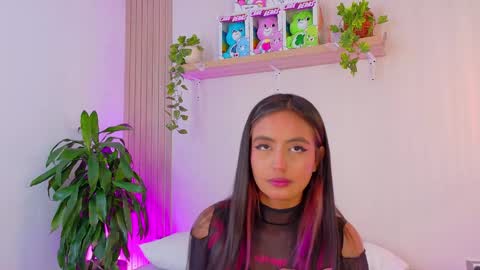 Emily Bank online show from April 23, 8:22 pm